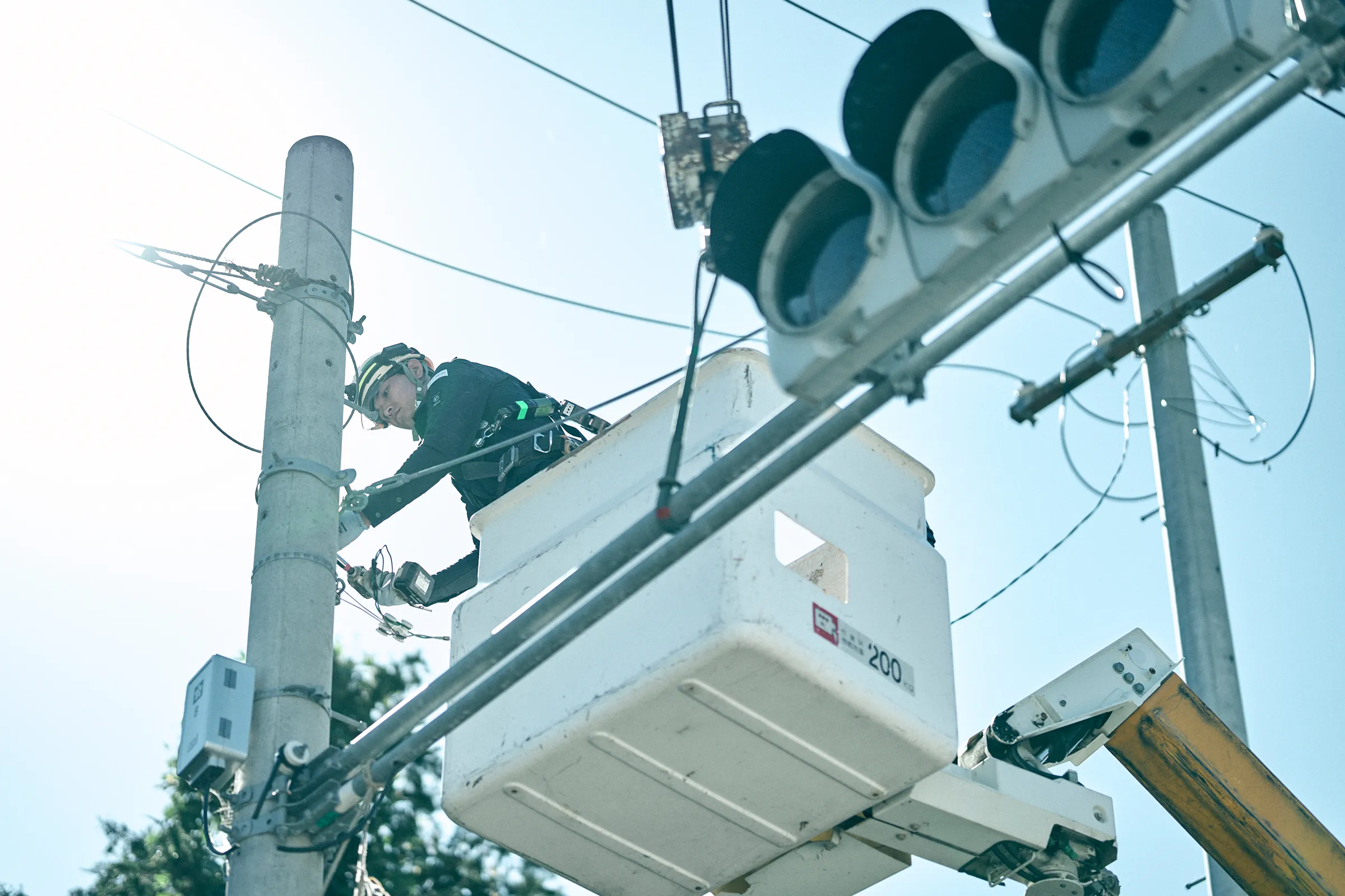 信号取り付けの研修の様子