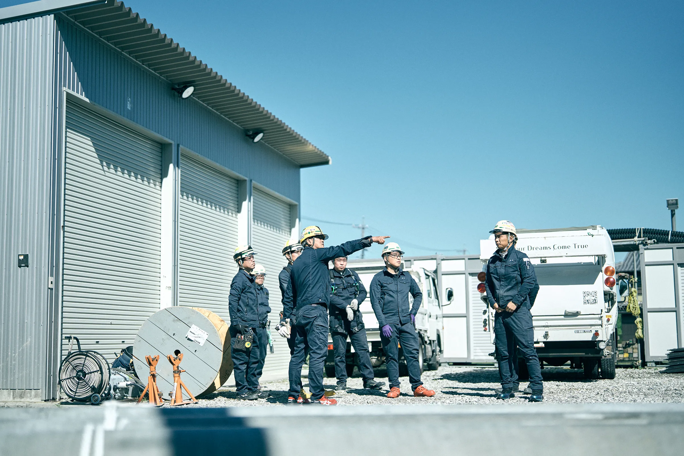 研修センターで社員の方たちが研修を行う様子