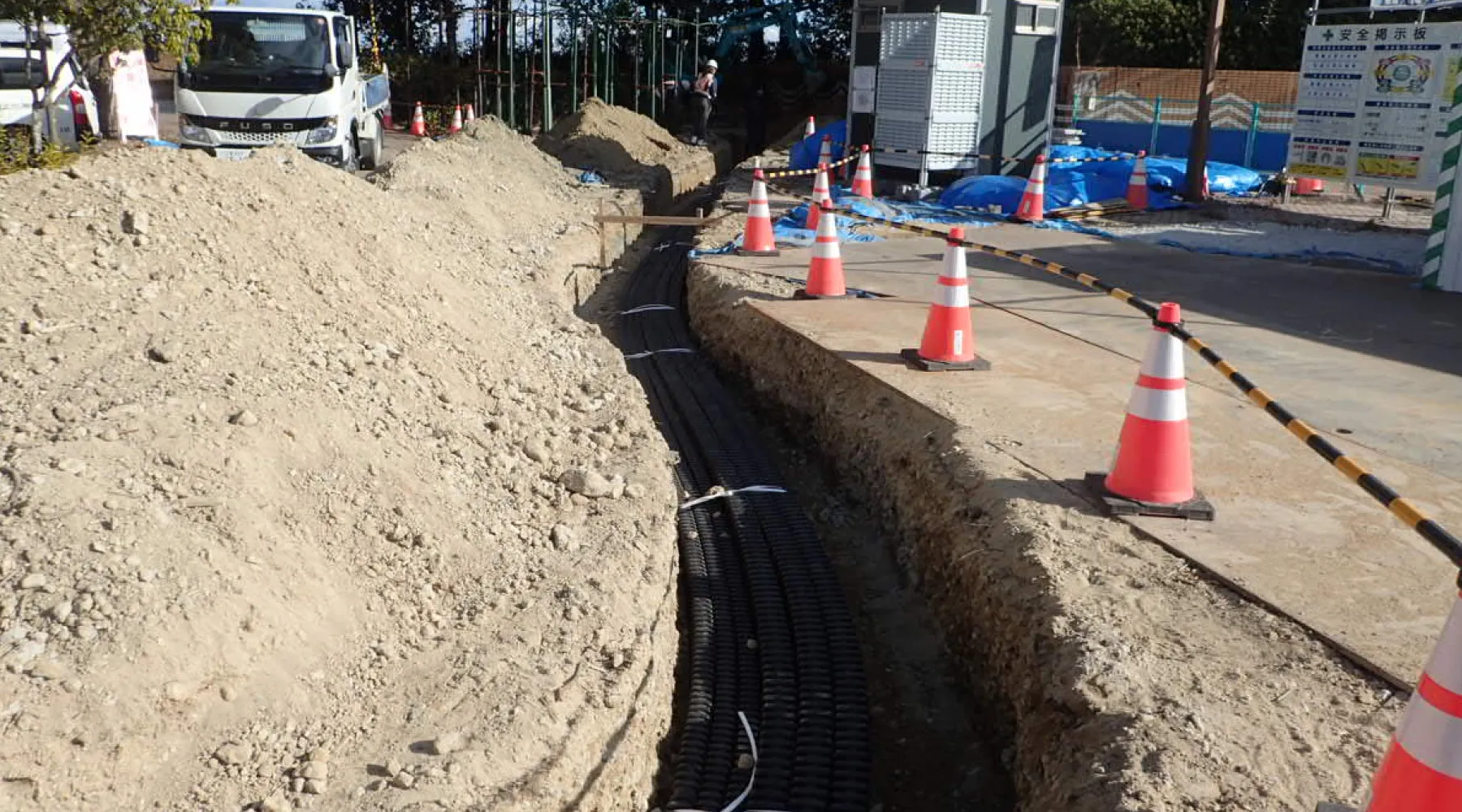 ハンドホール据付工事