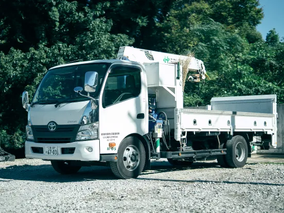 ４Tクレーン付きトラック