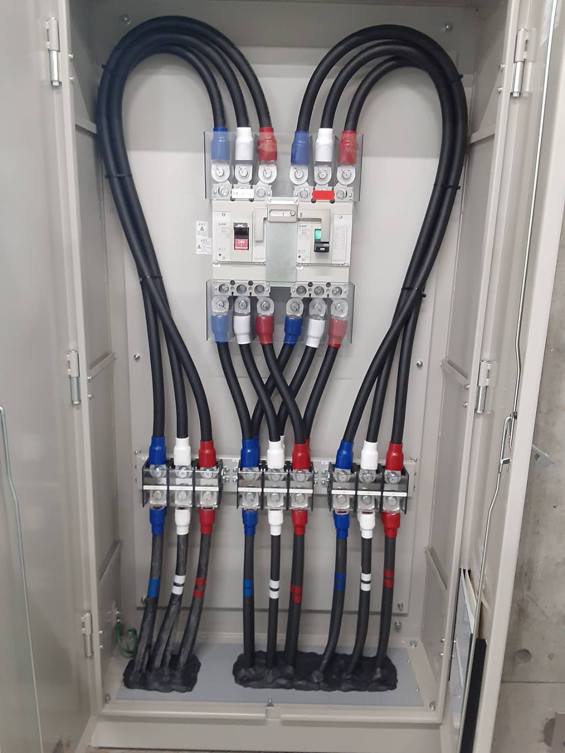 分電盤改造⼯事